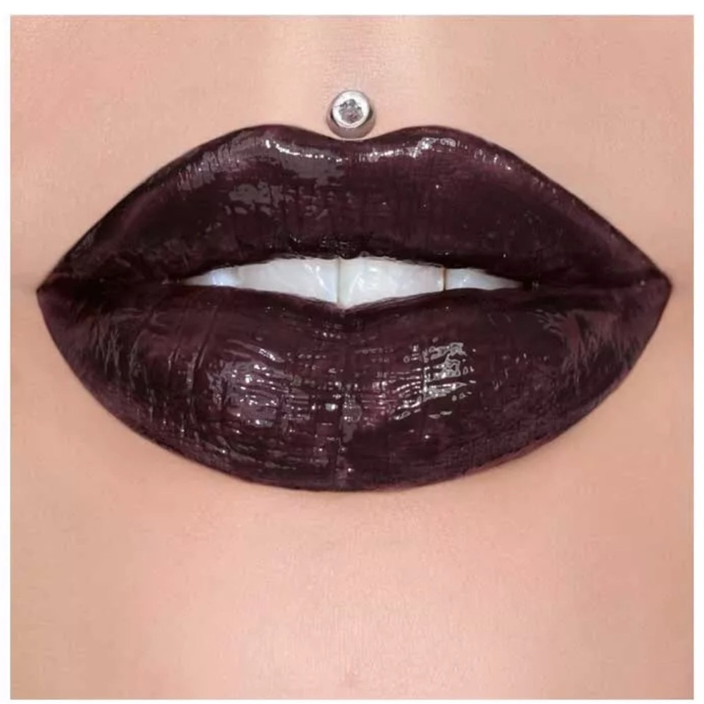 Jeffree Star IN A DARK PLACE Liquid Lipstick Bold Metallic Shine